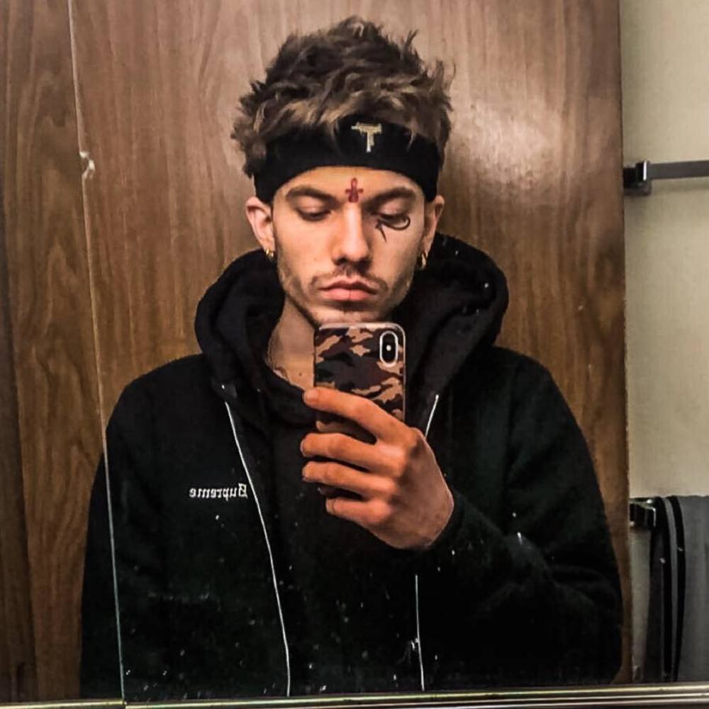 Meet your Posher, Cj